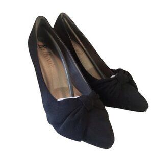 Bellivi Charm Black Microsuede  size 6